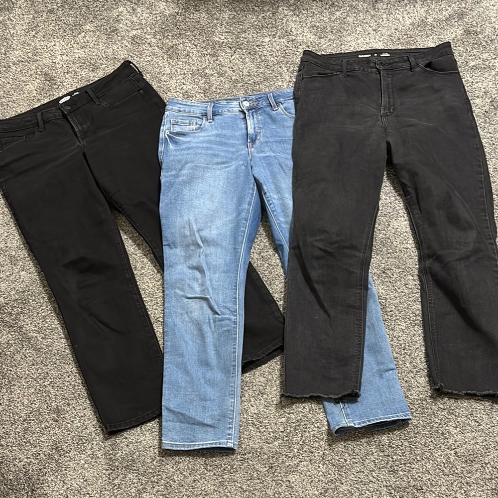 Bundle: Women's Black and Blue Jeans